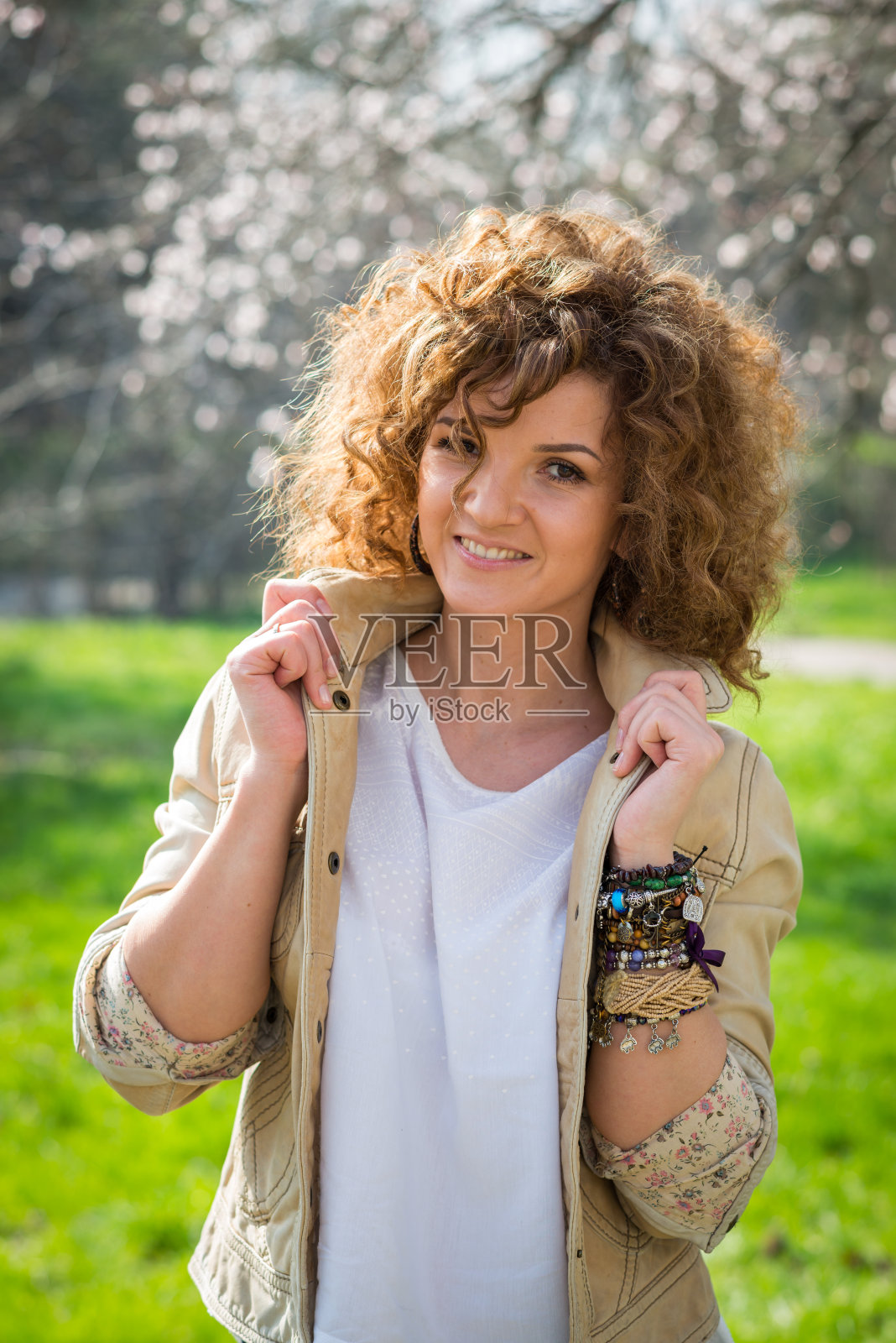 放荡不羁的风格照片摄影图片