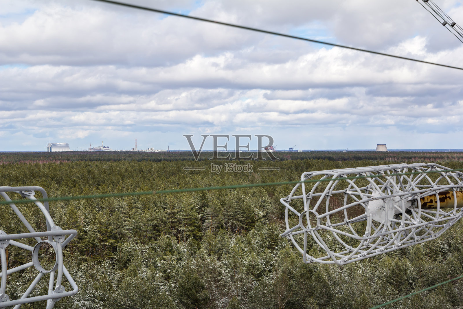 乌克兰。切尔诺贝利隔离区。——2016.03.20。苏联的雷达照片摄影图片