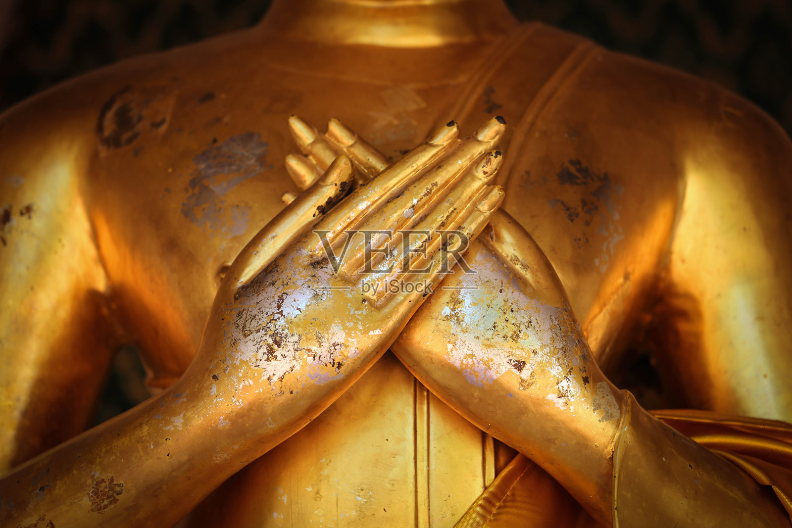 泰国金佛之手。照片摄影图片