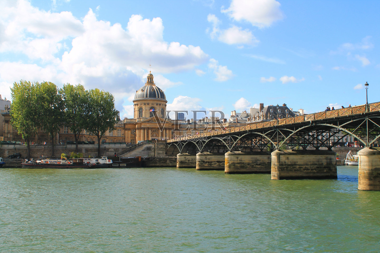 法国巴黎的艺术桥照片摄影图片