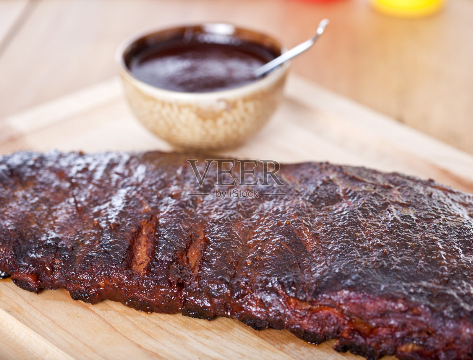 烧烤排骨照片摄影图片