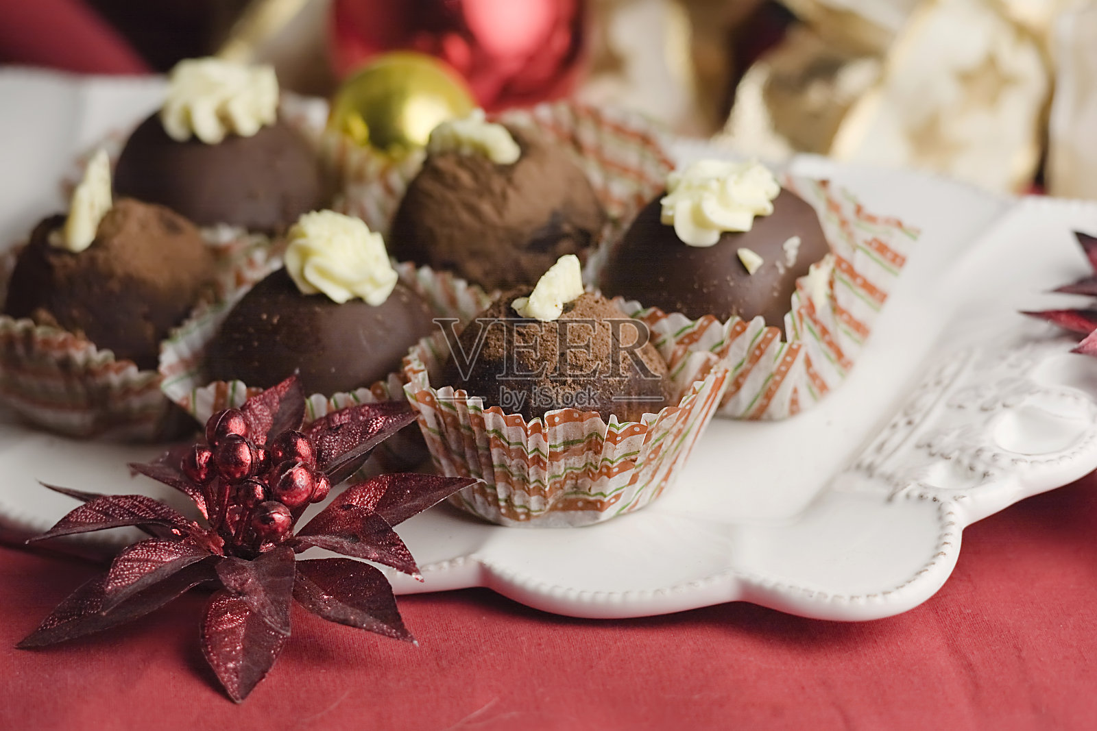 美味的巧克力蛋糕照片摄影图片