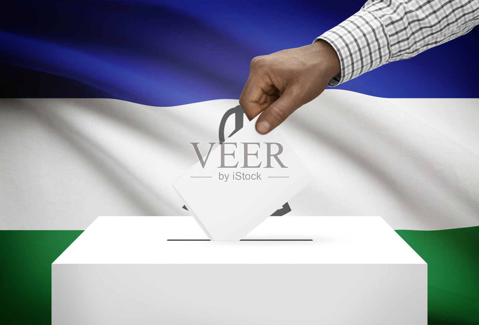 带有莱索托国旗背景的投票箱照片摄影图片