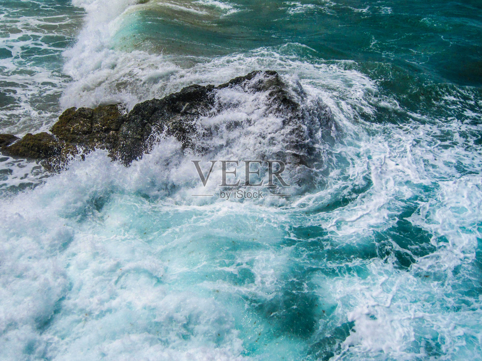 加勒比海上的波浪照片摄影图片