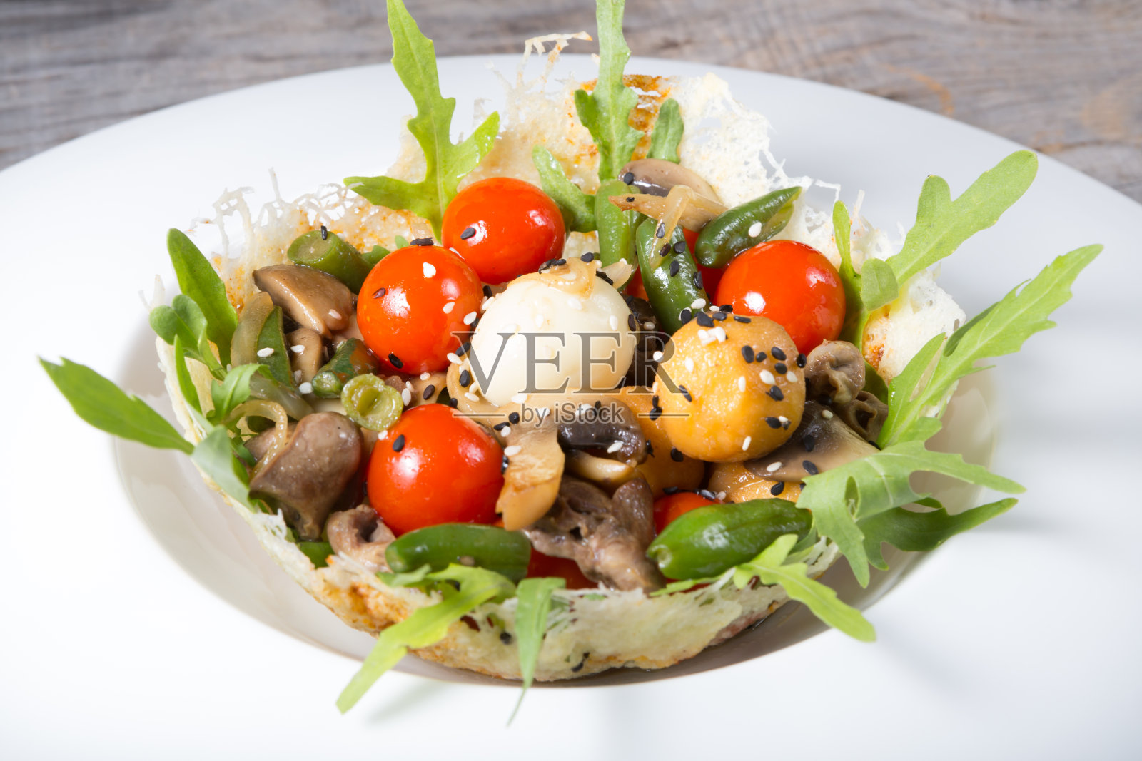 鹌鹑蛋沙拉照片摄影图片