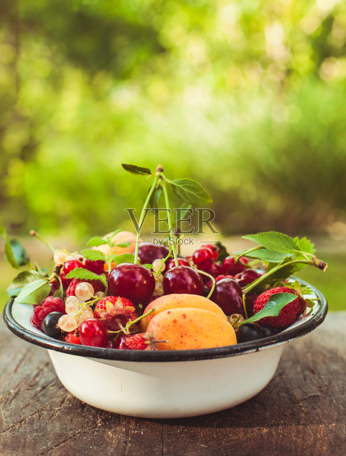 夏天的水果照片摄影图片