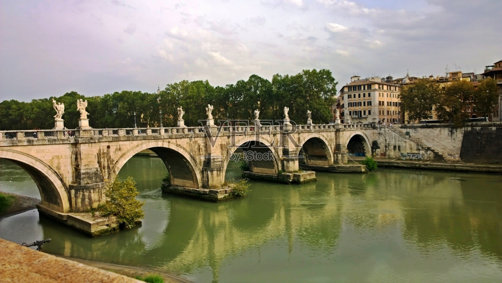 圣天使桥照片摄影图片