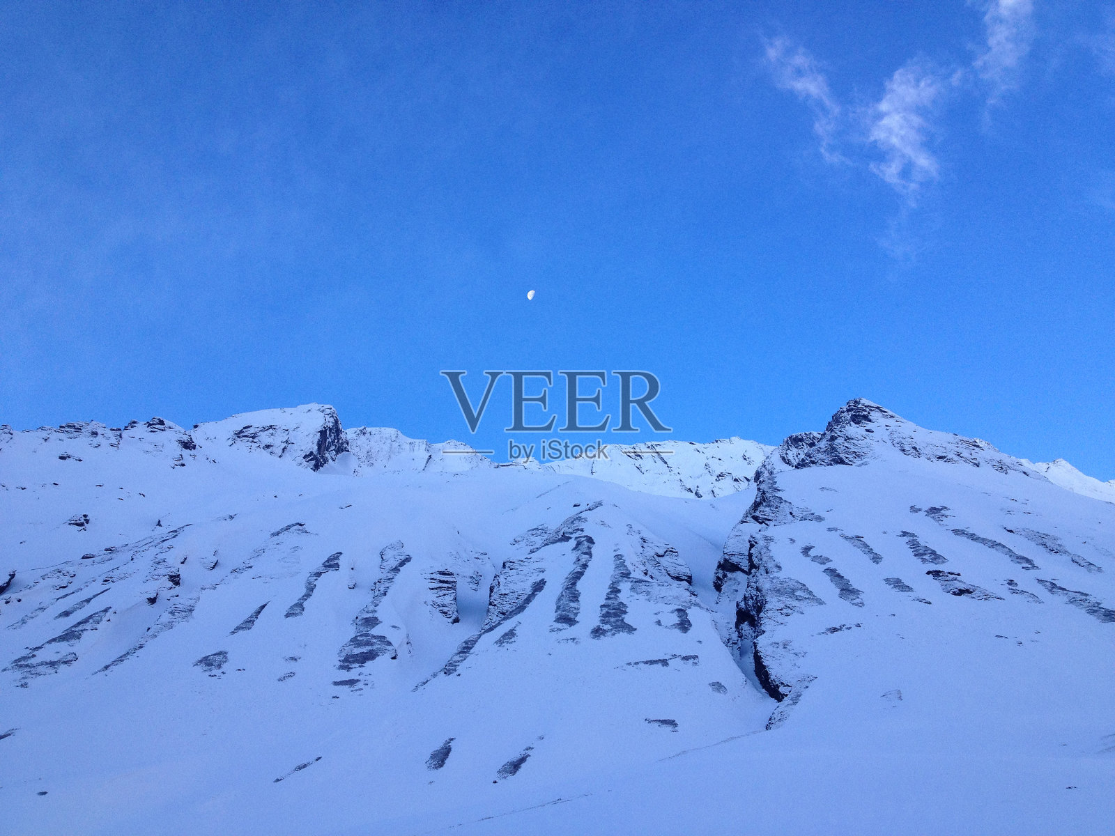 安娜普纳大本营位于喜马拉雅山脉的安娜普纳南山,照片摄影图片