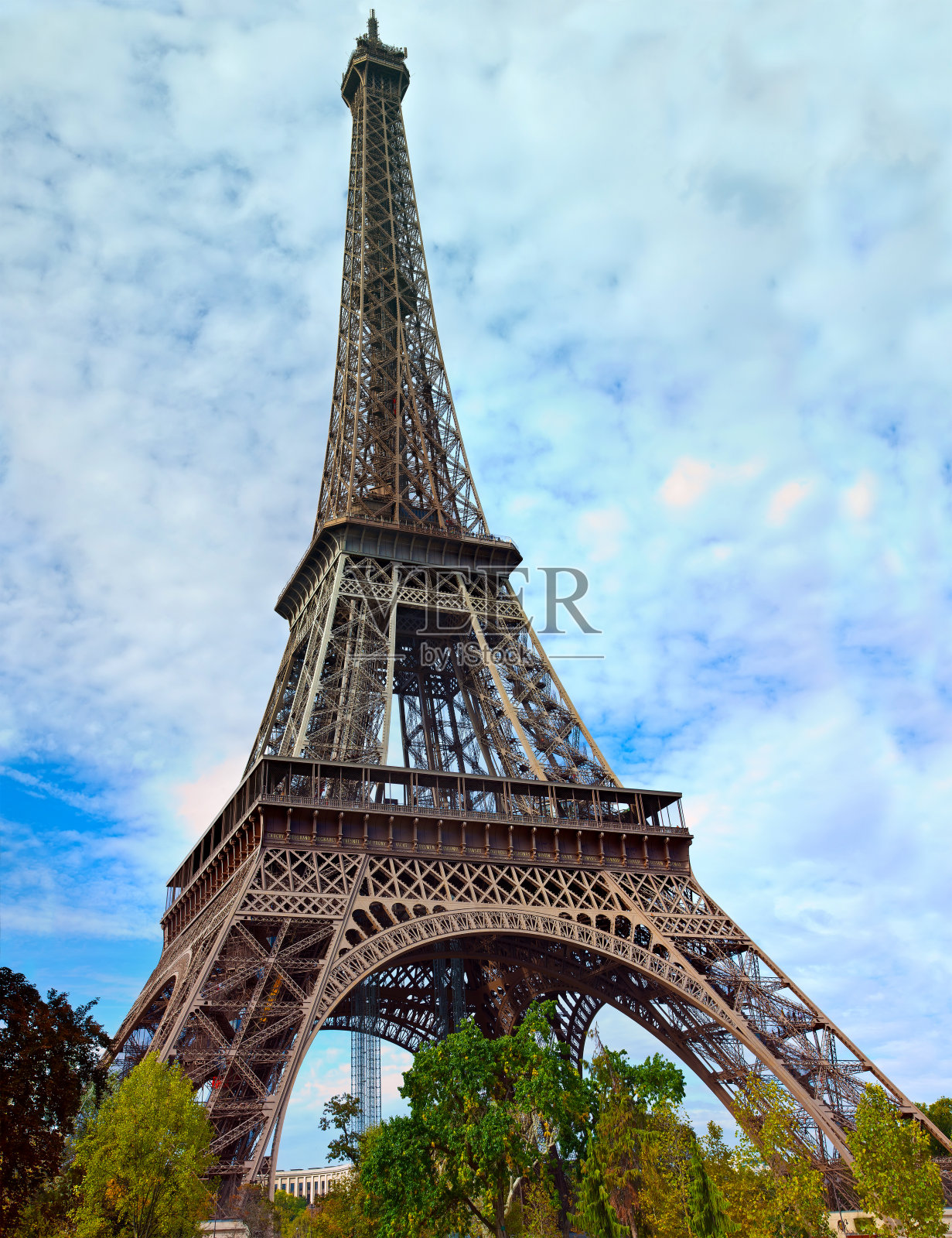 巴黎艾菲尔铁塔照片摄影图片