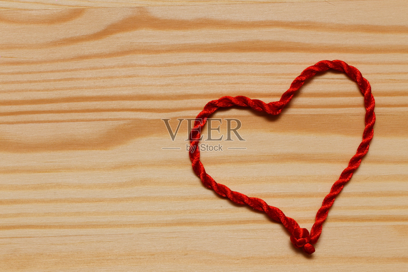 红色的爱绳照片摄影图片