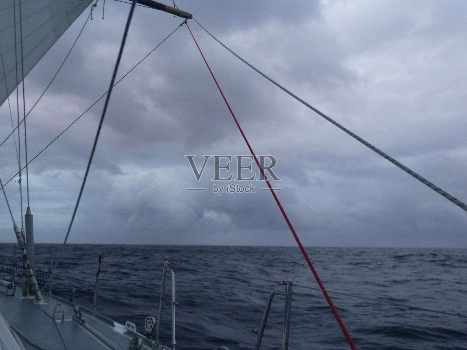 大西洋的风暴正在酝酿之中照片摄影图片