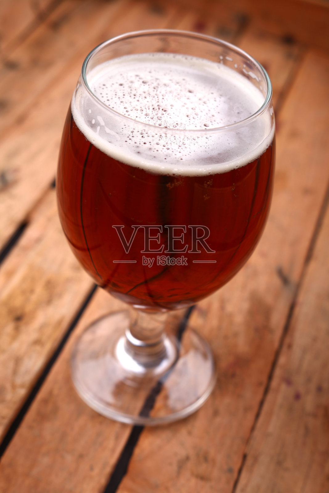 桶装啤酒照片摄影图片