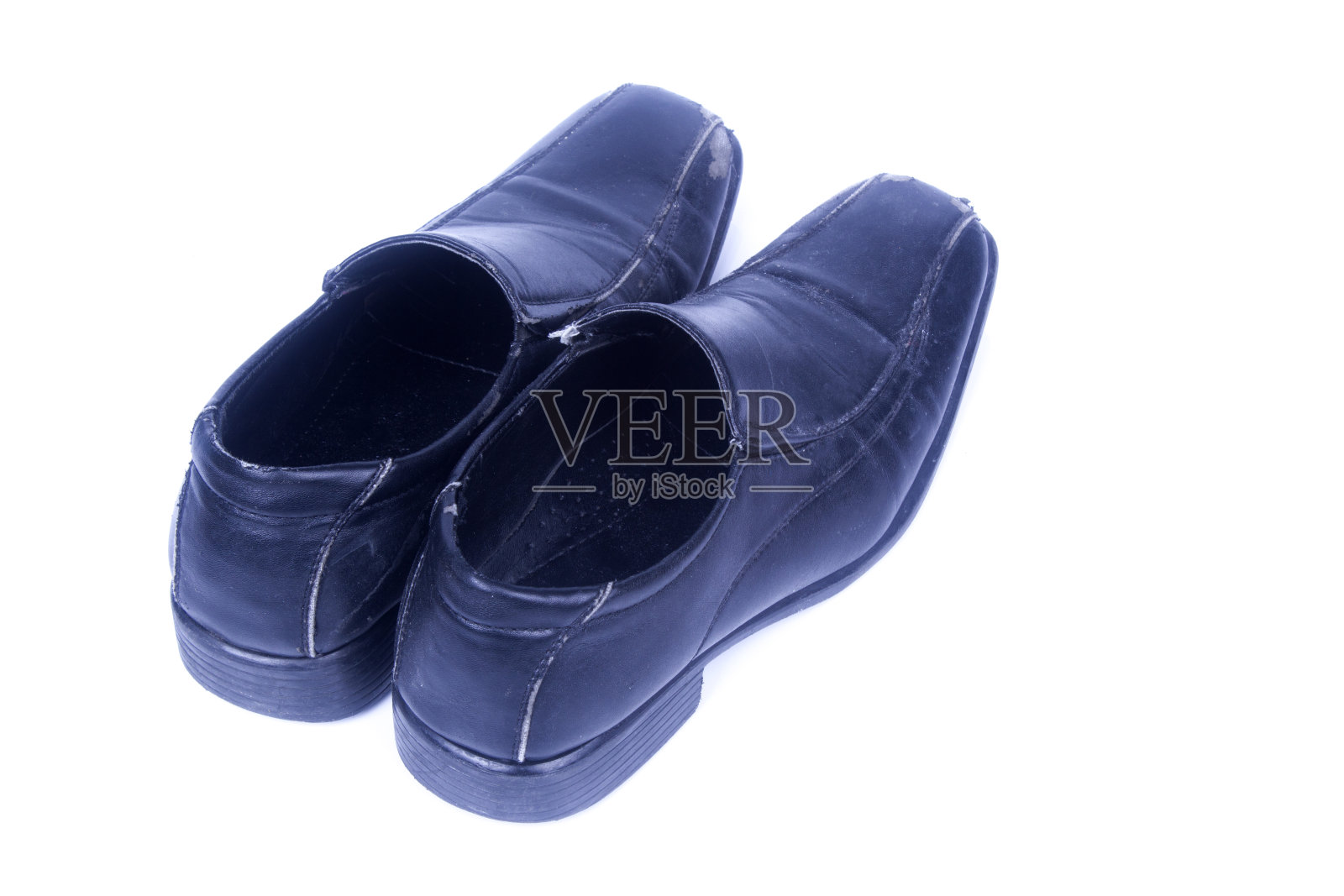 旧皮鞋孤立在白色背景上照片摄影图片