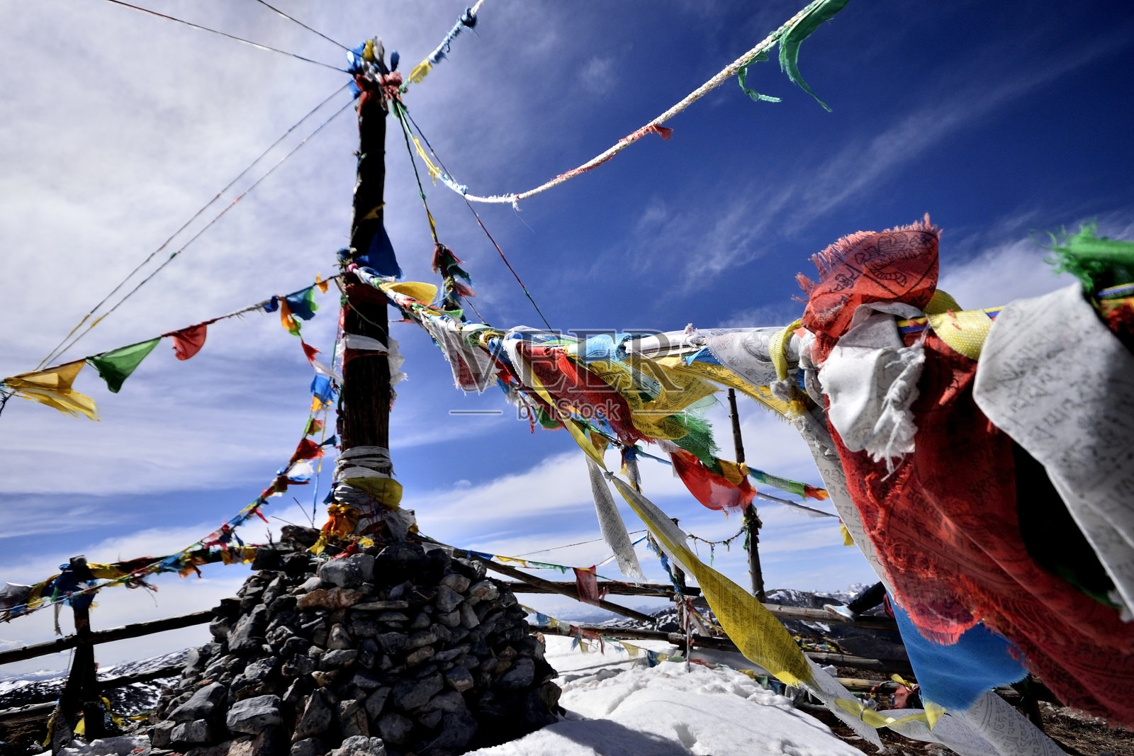 西藏祈祷旗帜照片摄影图片