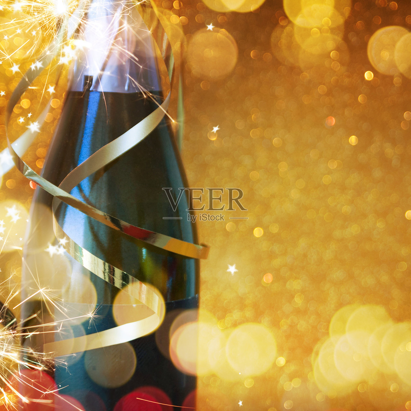 香槟庆祝圣诞节和新年照片摄影图片