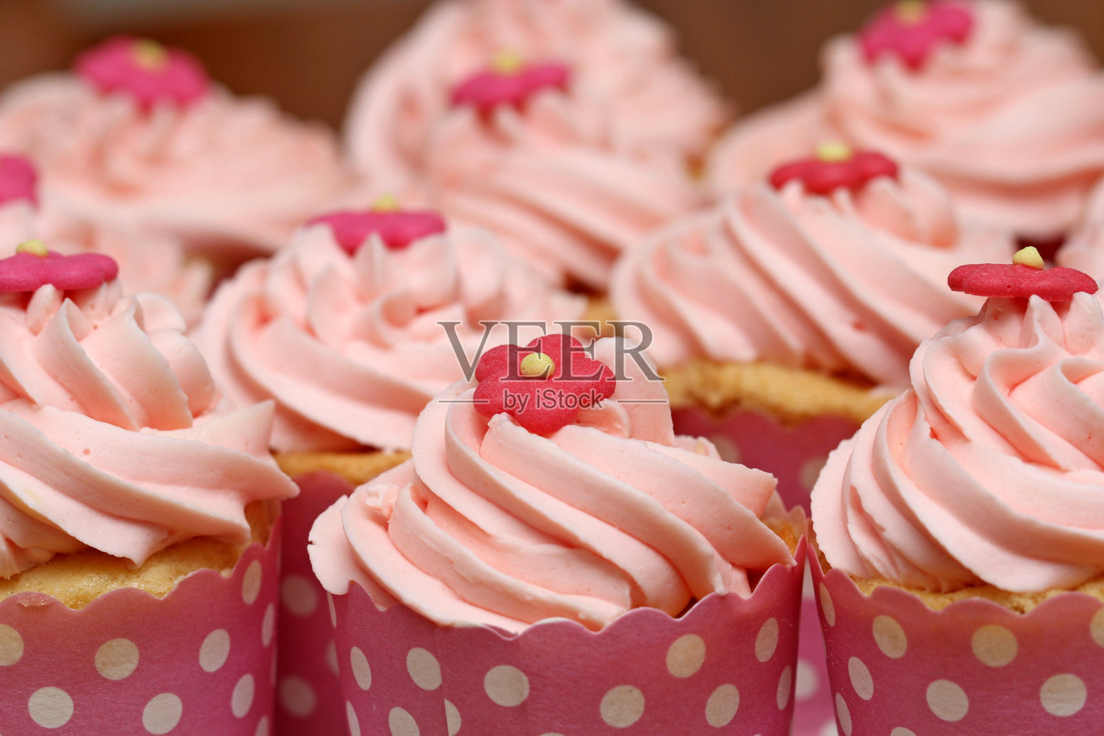 粉色的蛋糕照片摄影图片