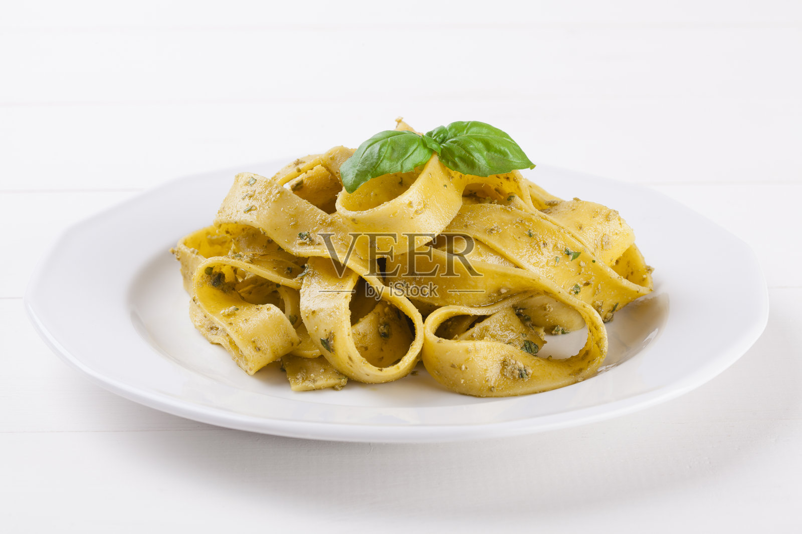 蒜蓉意大利面照片摄影图片