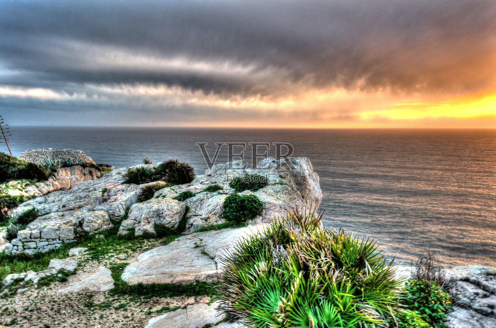日落时分卡波卡西亚海岸的风景照片摄影图片