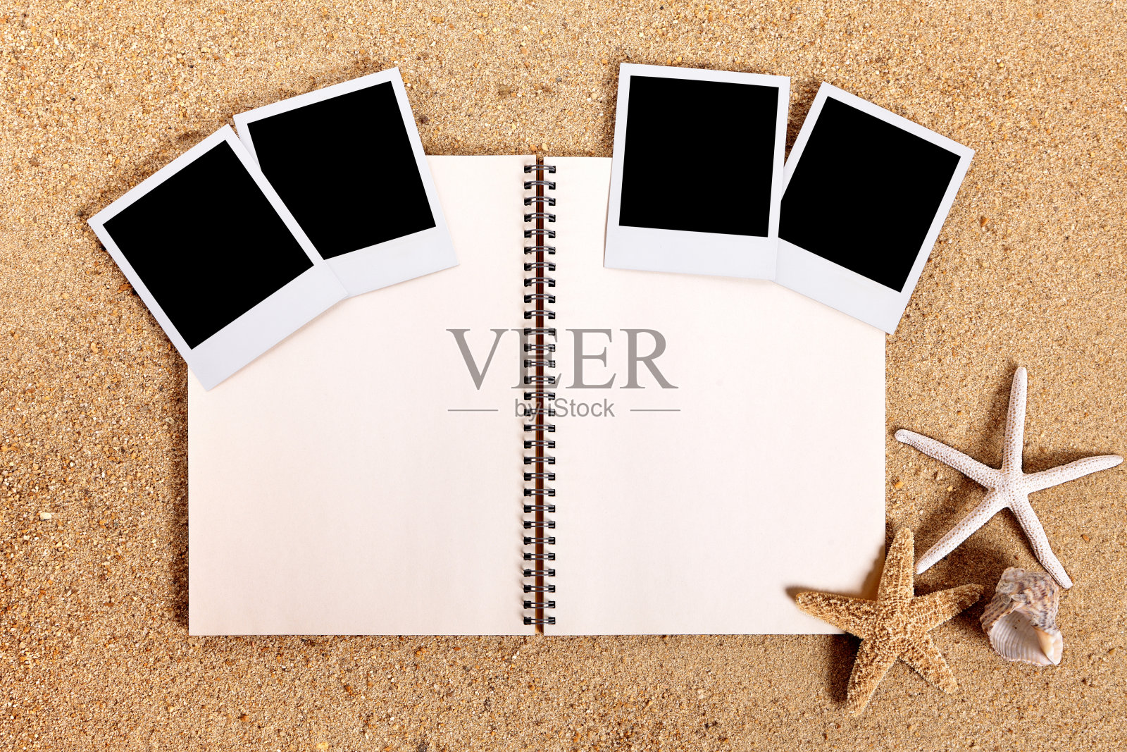 海滩与空白宝丽来照片和假日相册照片摄影图片