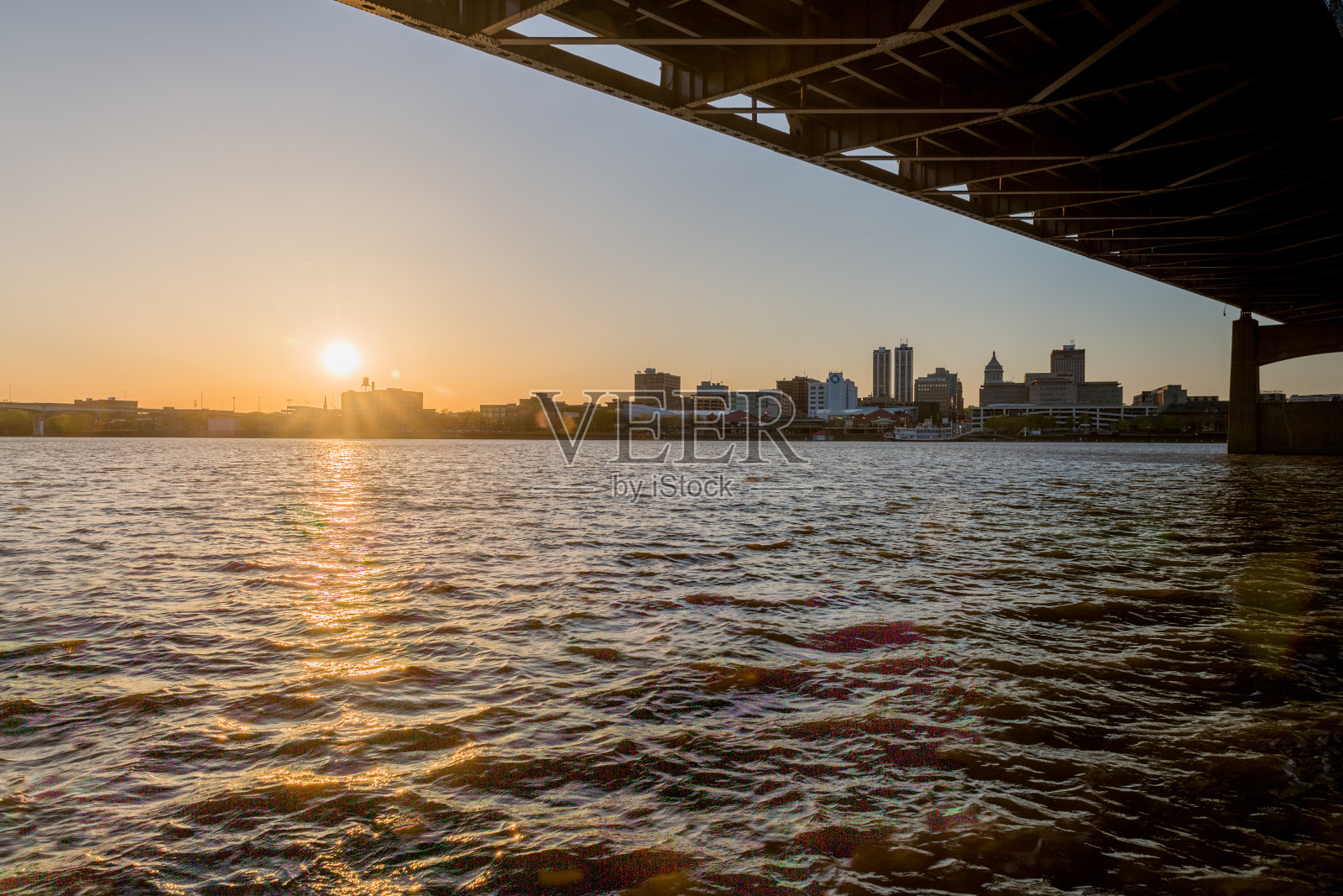皮奥里亚日落时照片摄影图片