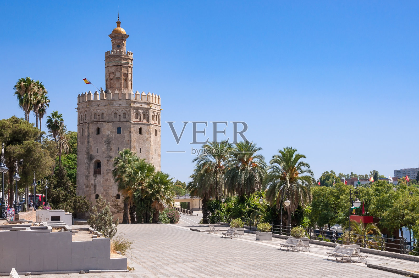 塞维利亚的军事瞭望塔照片摄影图片