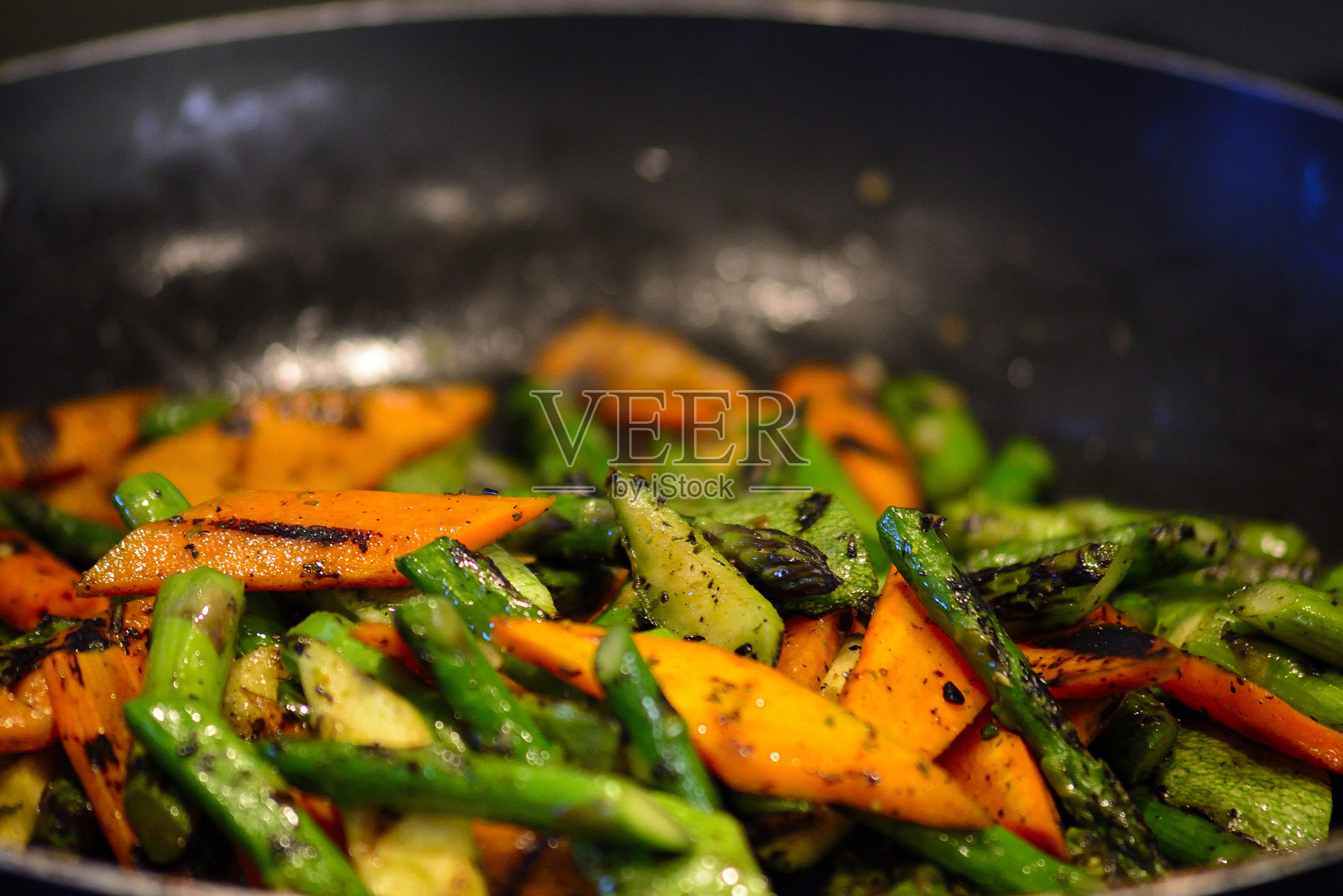 锅和蔬菜照片摄影图片