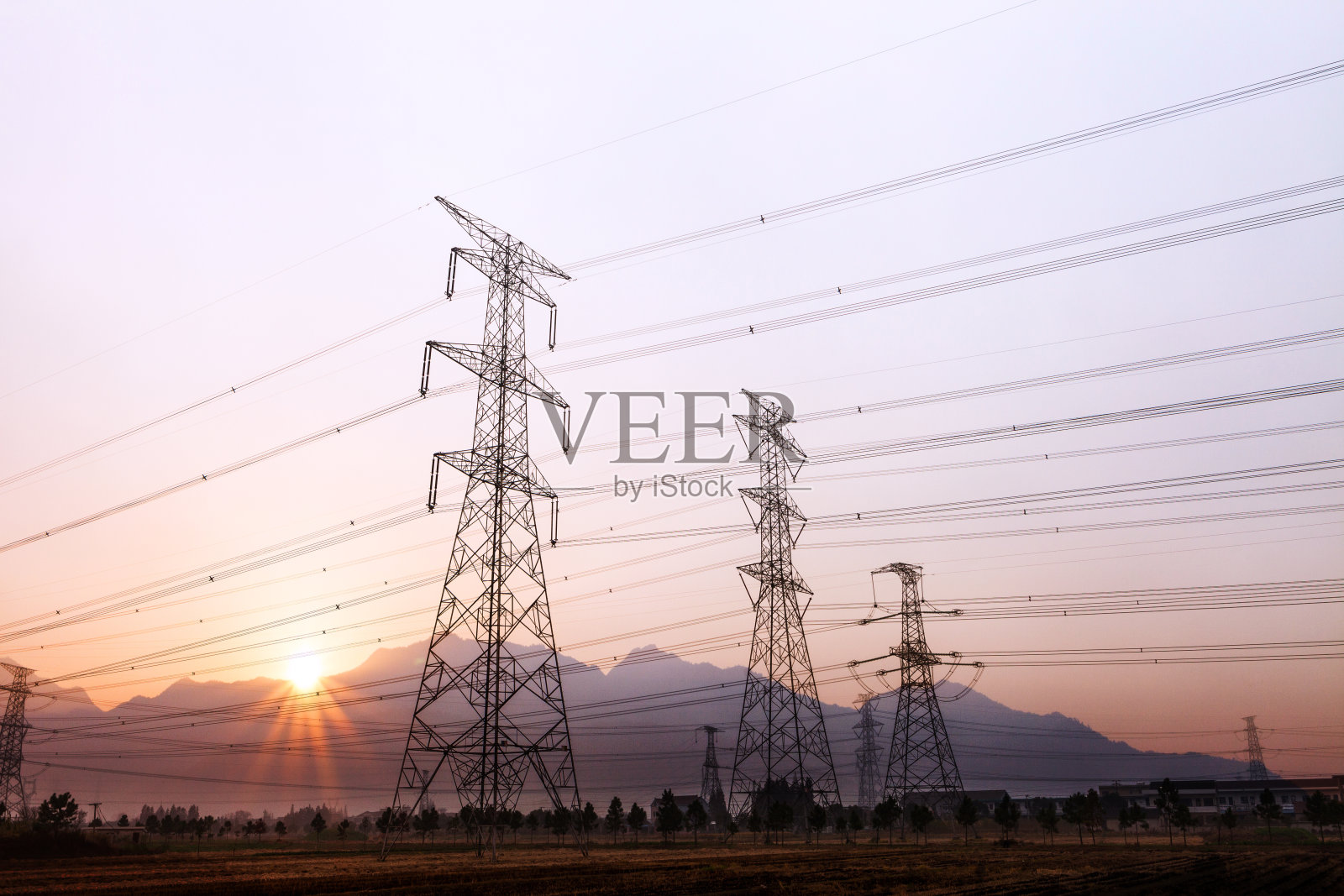 电力塔照片摄影图片