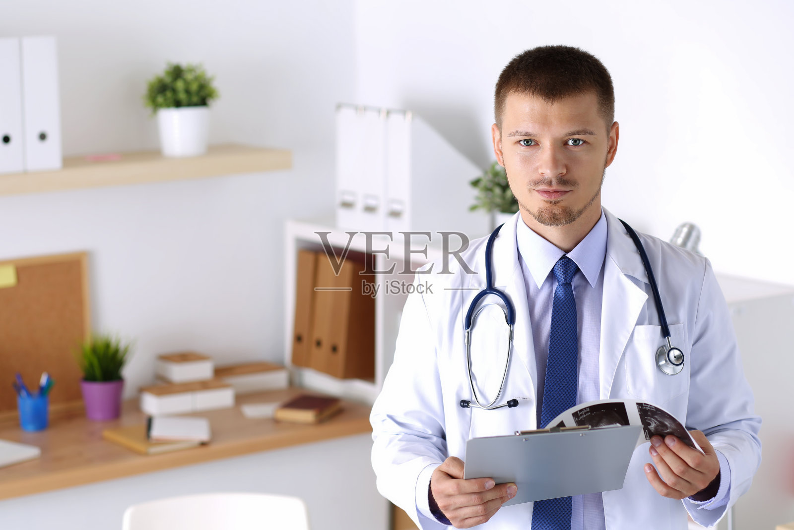 医生等待病人照片摄影图片