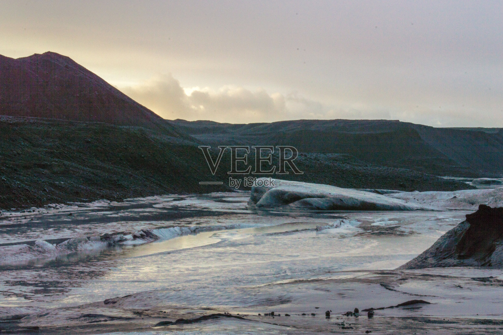 冰岛Langjokull冰川,寒冷的早晨照片摄影图片