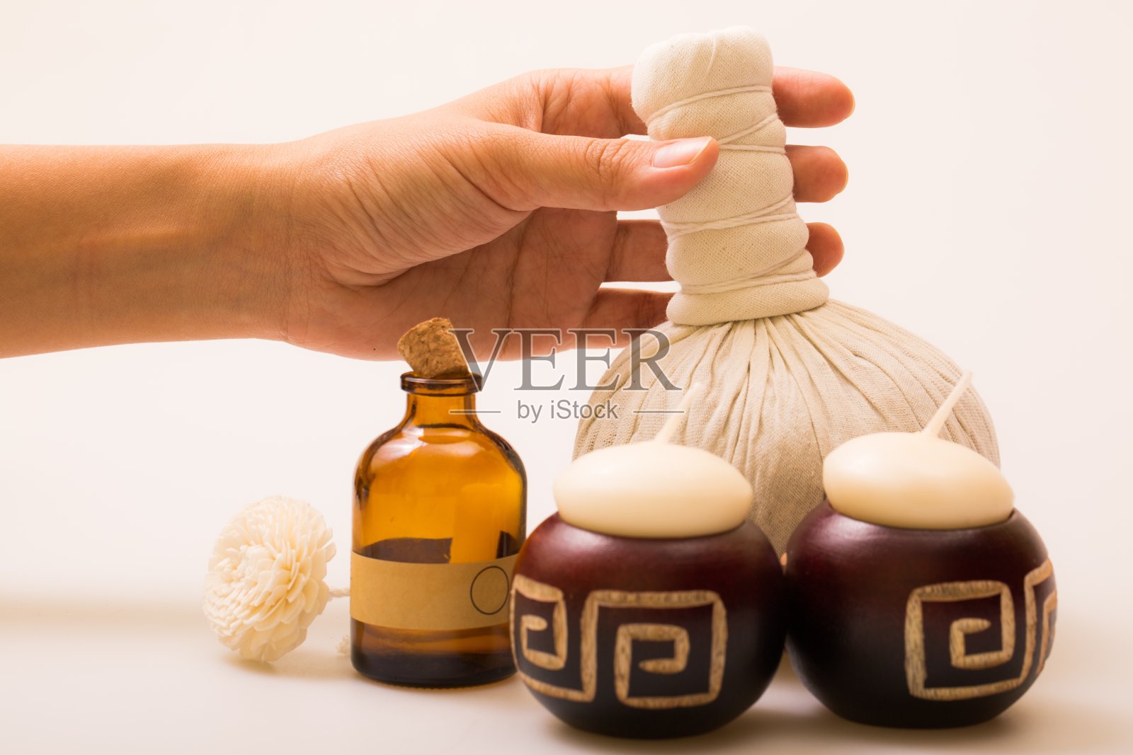 泰国温泉草药敷球水疗治疗照片摄影图片