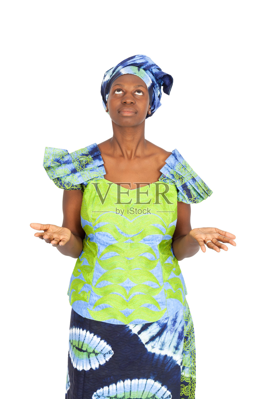 美丽的女人在不同的衣服里有不同的表情照片摄影图片