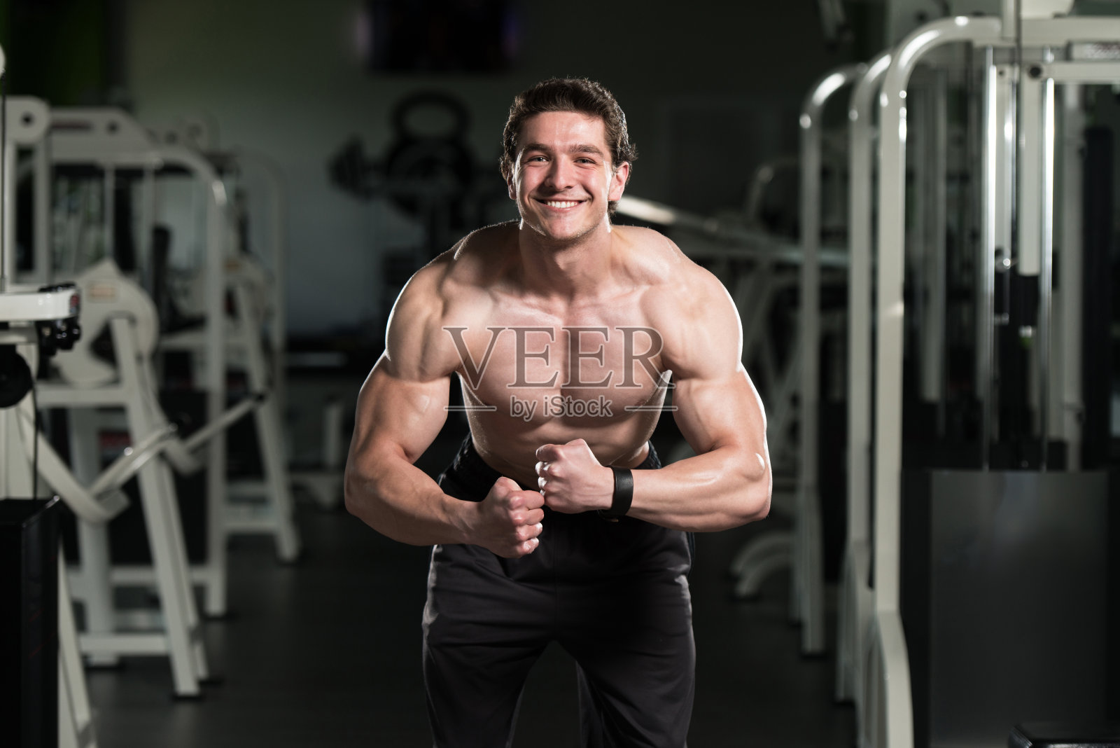 身体健康的年轻人照片摄影图片