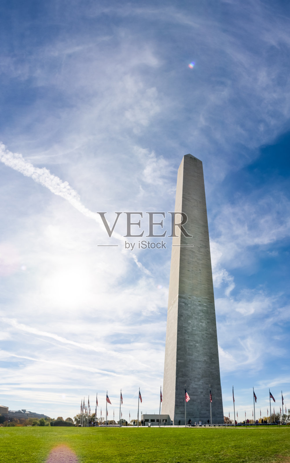 华盛顿纪念碑,美国户外地标蓝天白云照片摄影图片