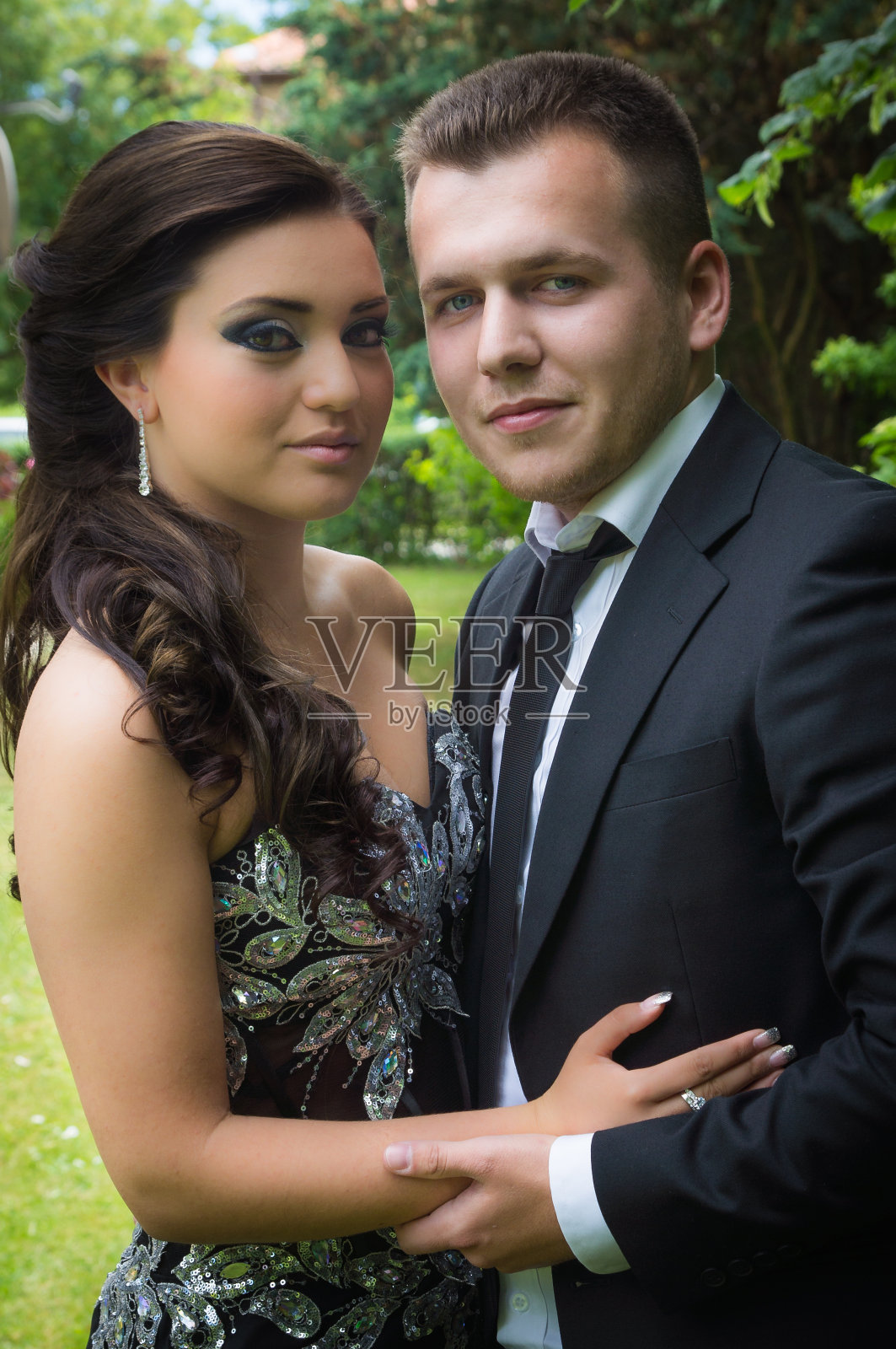 欧洲的年轻夫妇照片摄影图片