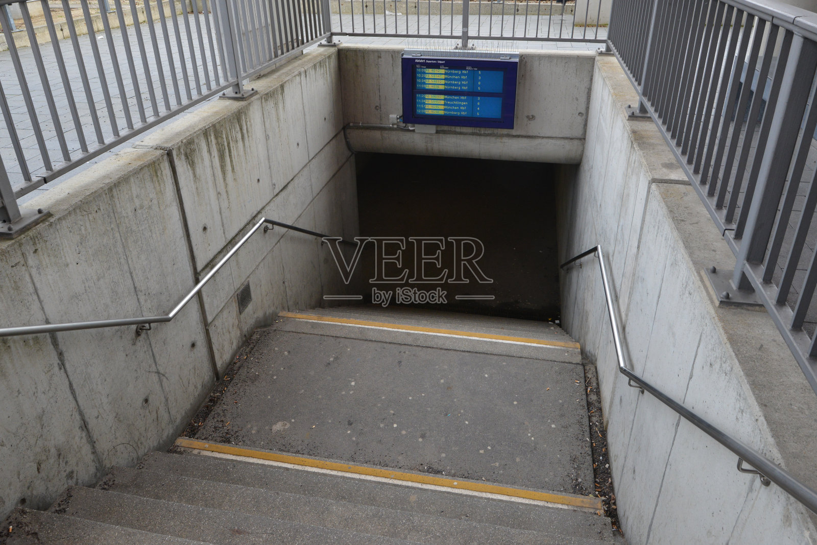 德国现代站入口照片摄影图片