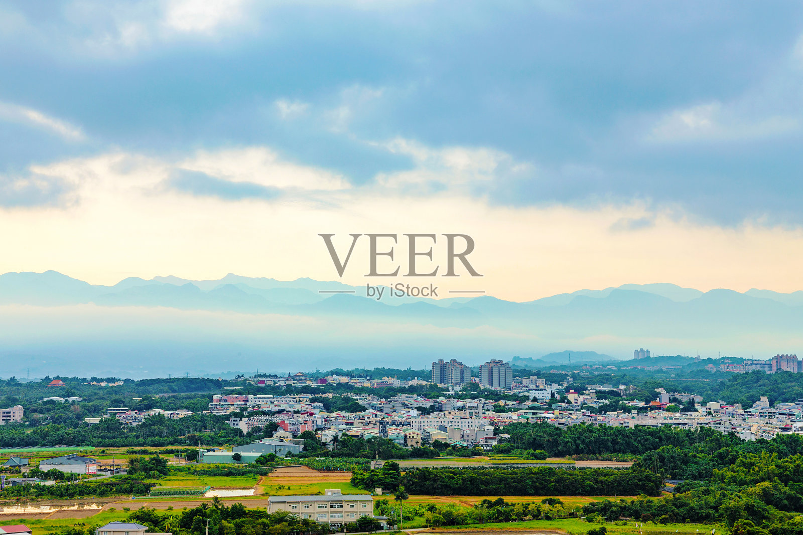 黎明时分的台湾嘉义照片摄影图片