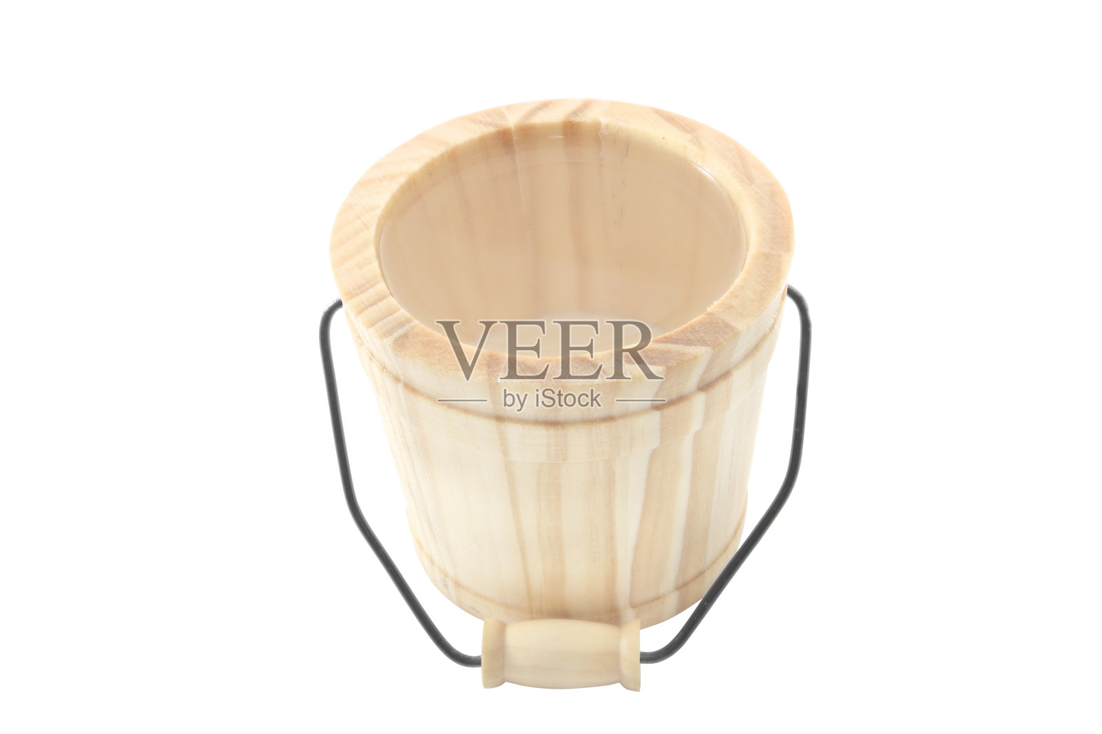 桶水照片摄影图片