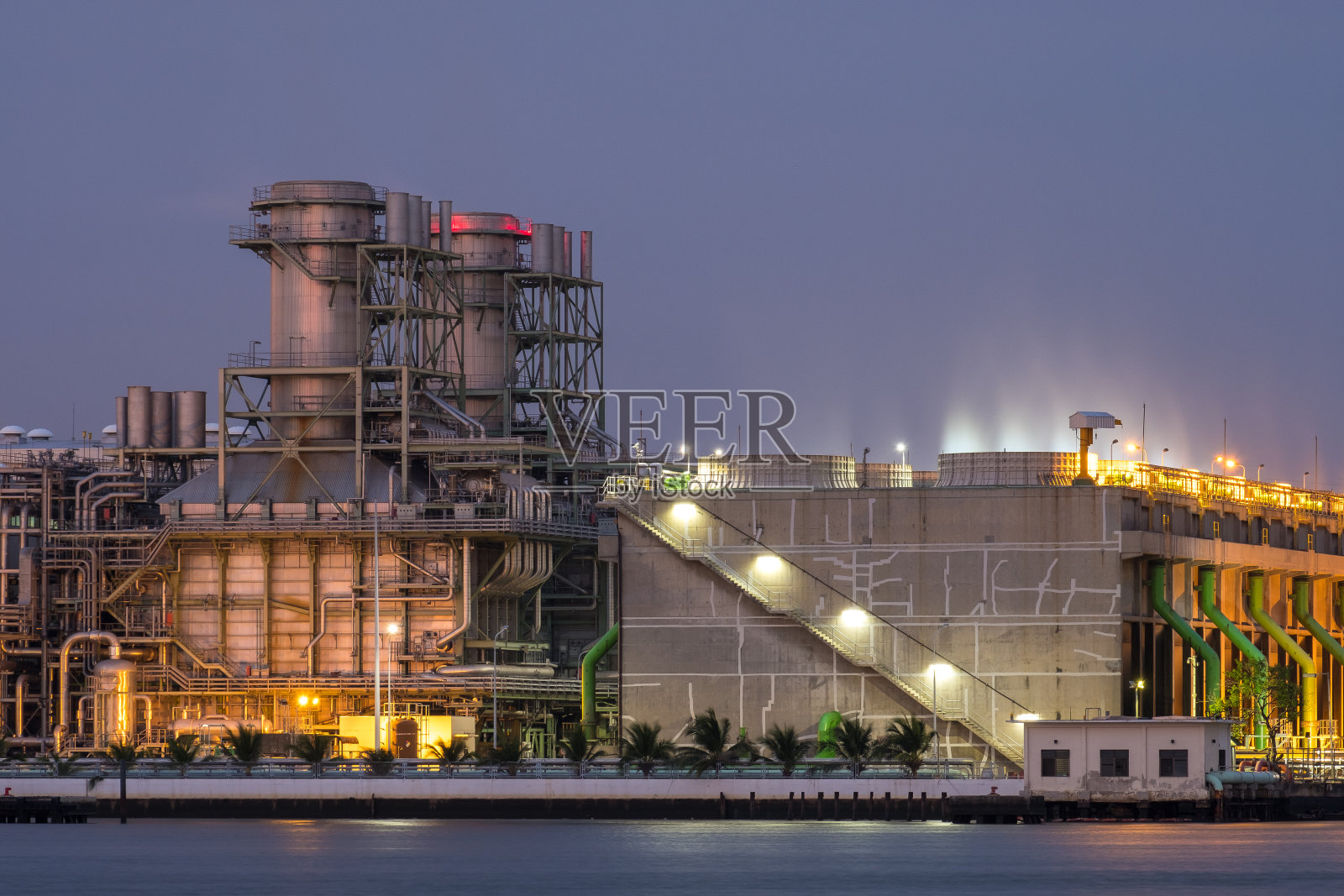 夜间发电厂照片摄影图片