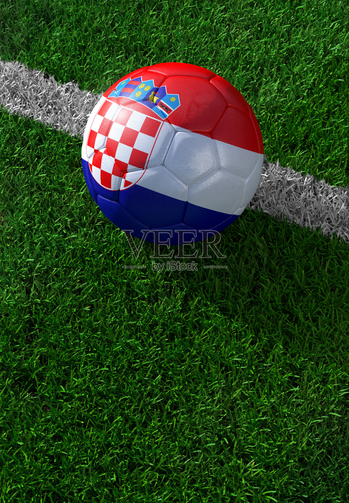 足球和克罗地亚国旗,绿草如茵照片摄影图片