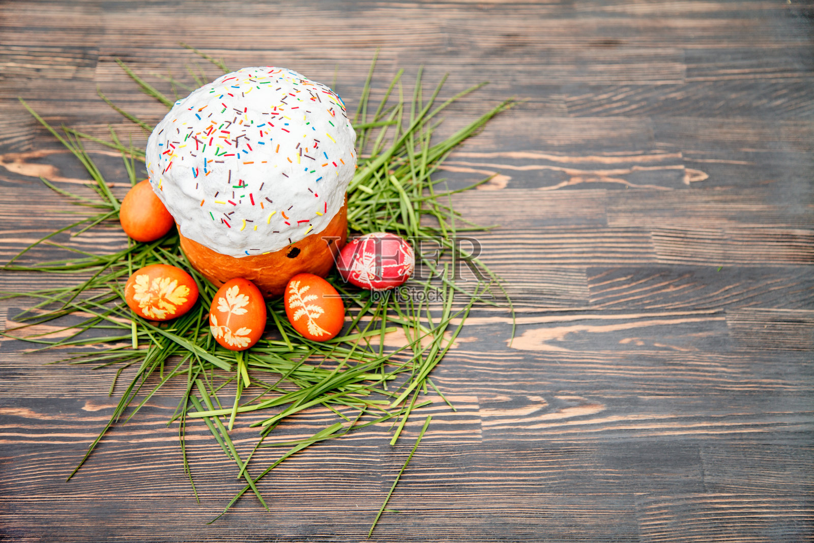 复活节蛋糕和彩蛋照片摄影图片