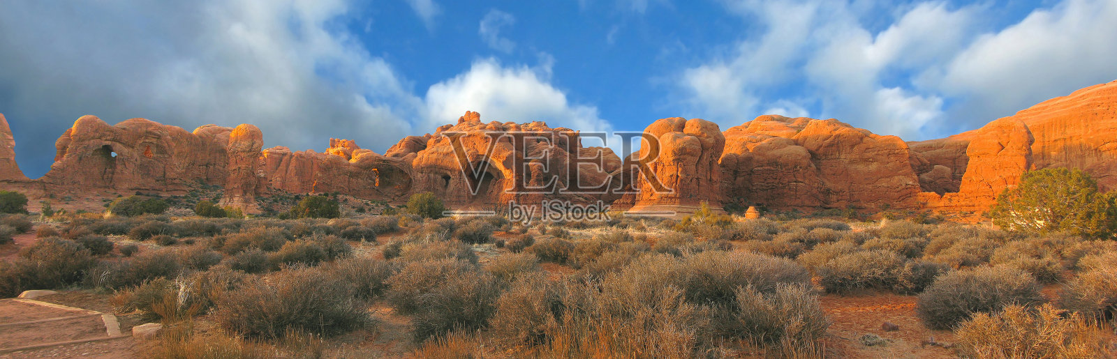 美国犹他州的砂岩地层全景图照片摄影图片