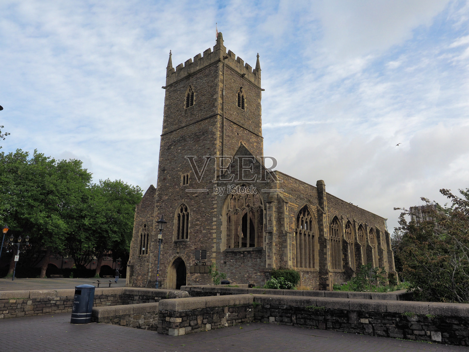 圣彼得毁了布里斯托尔的教堂照片摄影图片