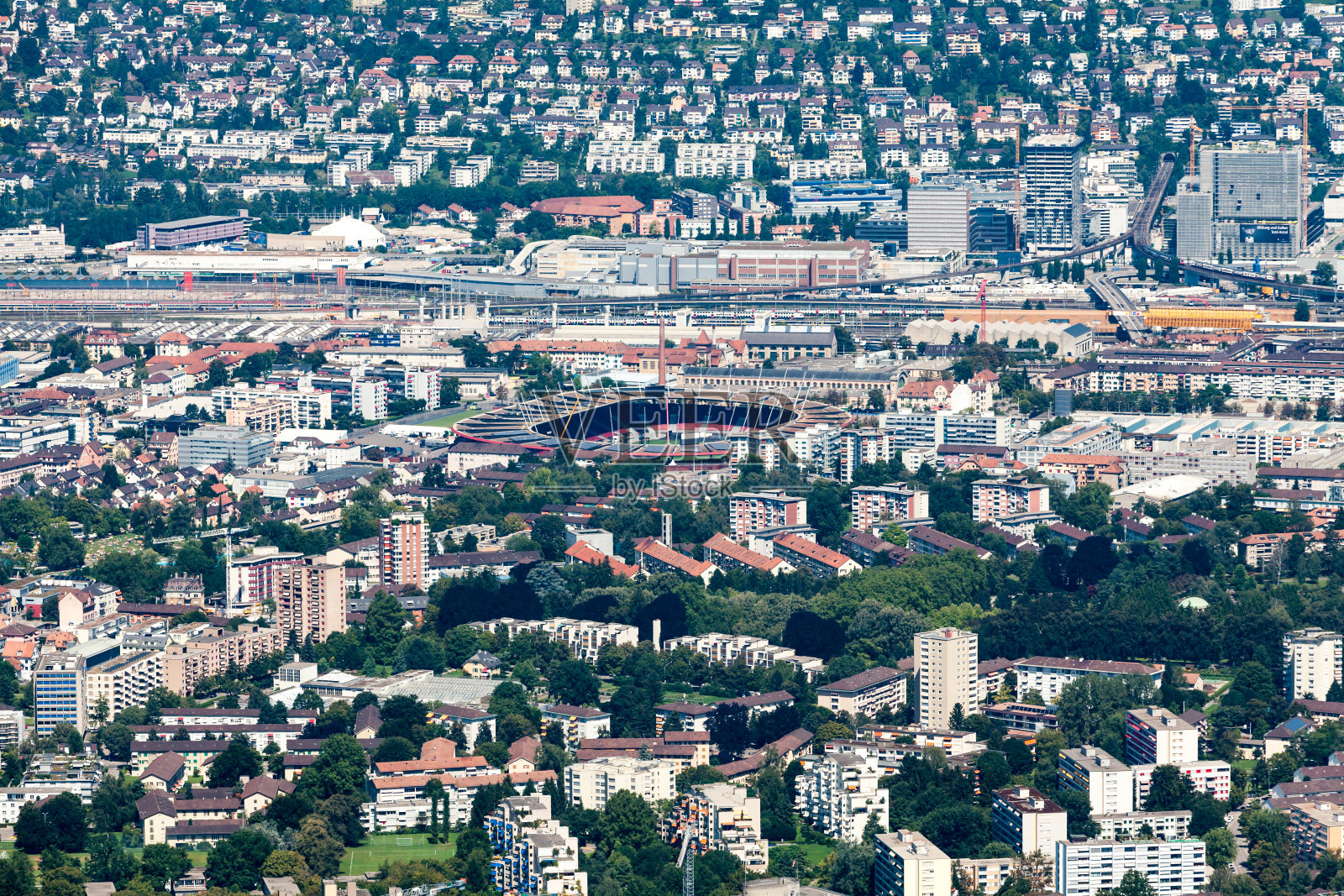 俯瞰苏黎世海湾地区照片摄影图片