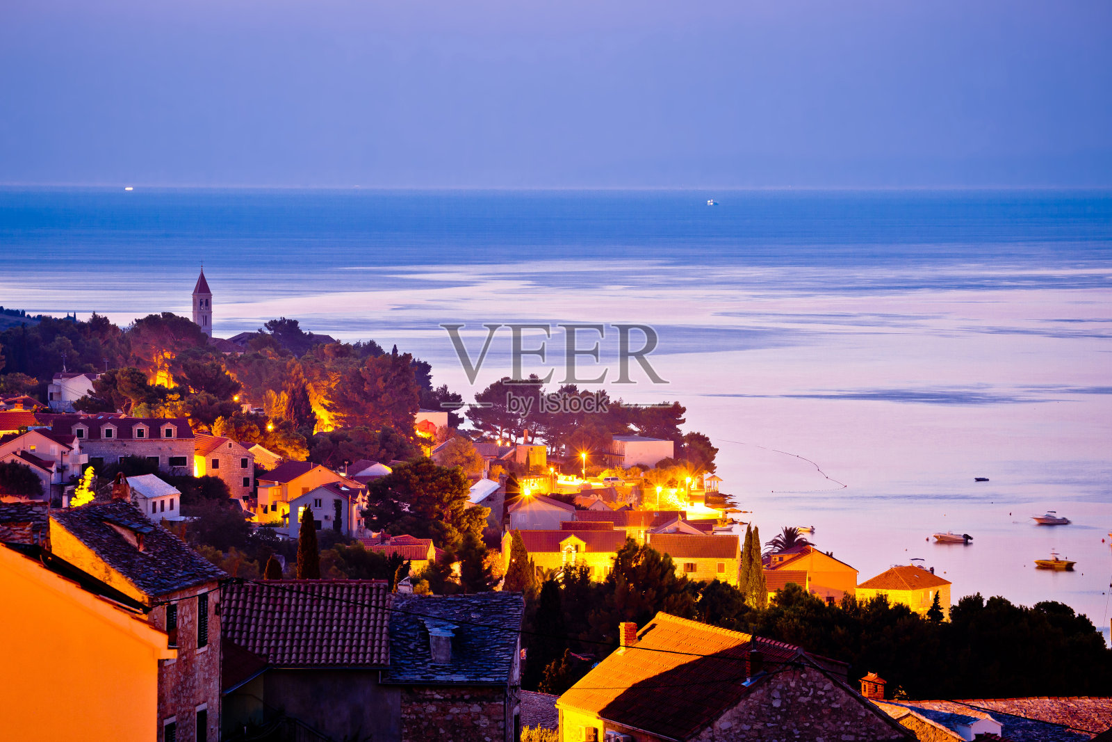 波尔镇日出滨水景观照片摄影图片