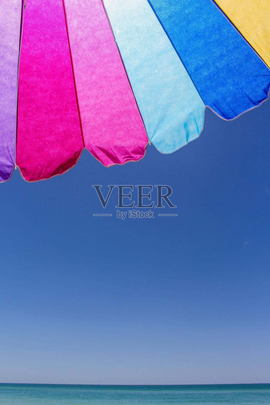 沙滩伞照片摄影图片