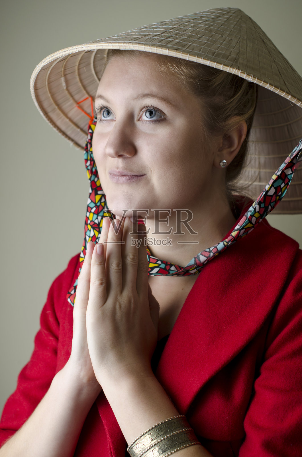 眼睛转向亚洲。照片摄影图片