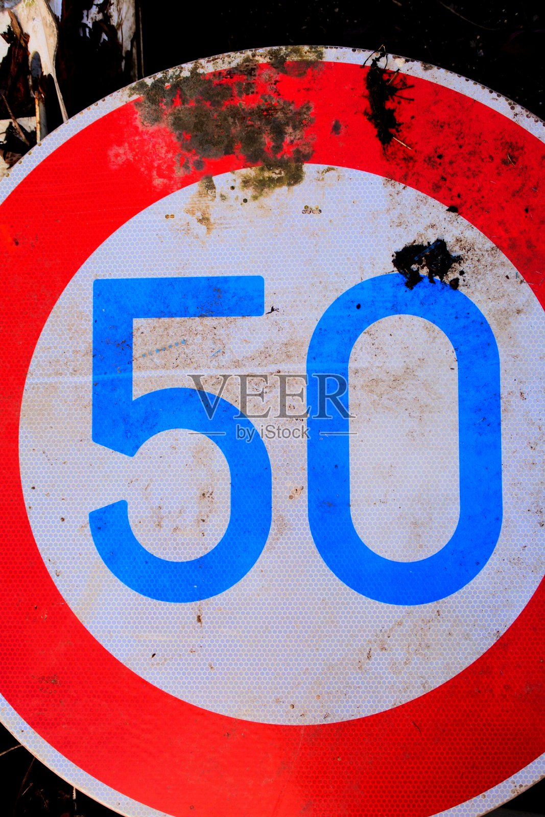 旧的限速50公里标志规定照片摄影图片