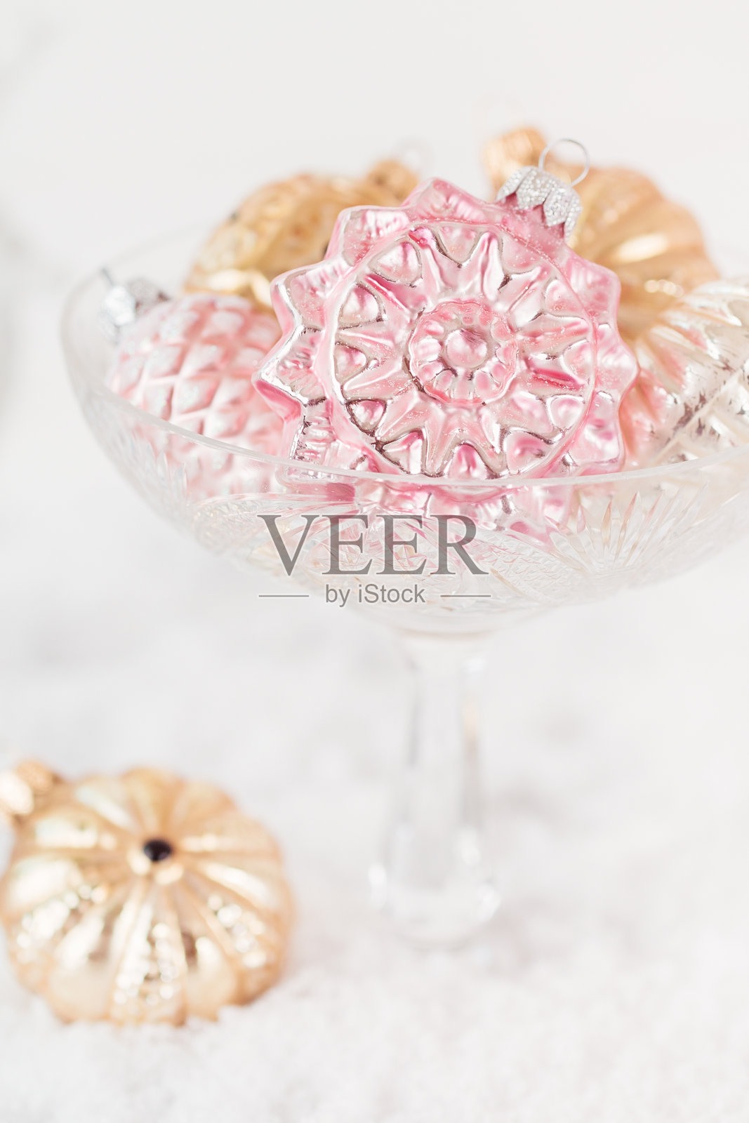 仿古风格圣诞装饰品照片摄影图片