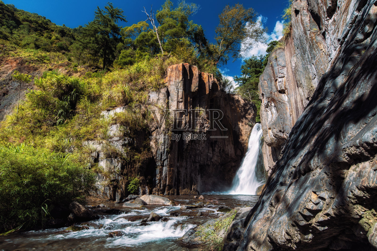梦幻峡谷瀑布台湾照片摄影图片