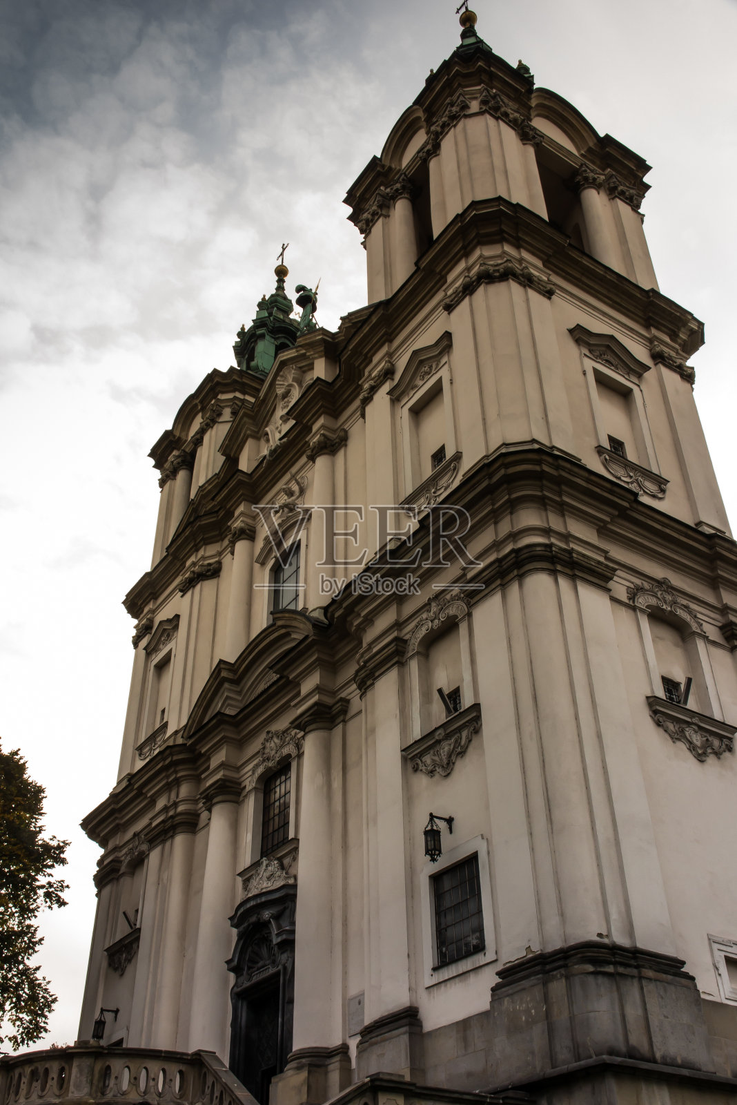 波兰克拉科夫的岩石上的波林教堂,巴洛克风格照片摄影图片